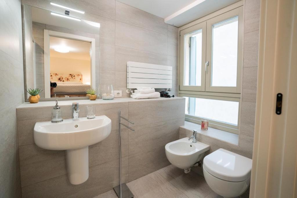 Domus Verona - Borsari Pied-A-Terre Екстериор снимка